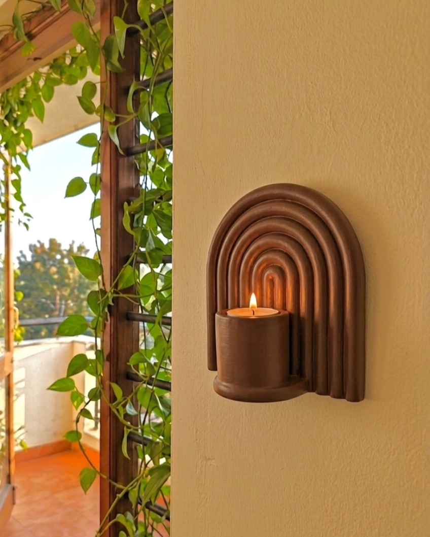 Lumen sconce in walnut brown